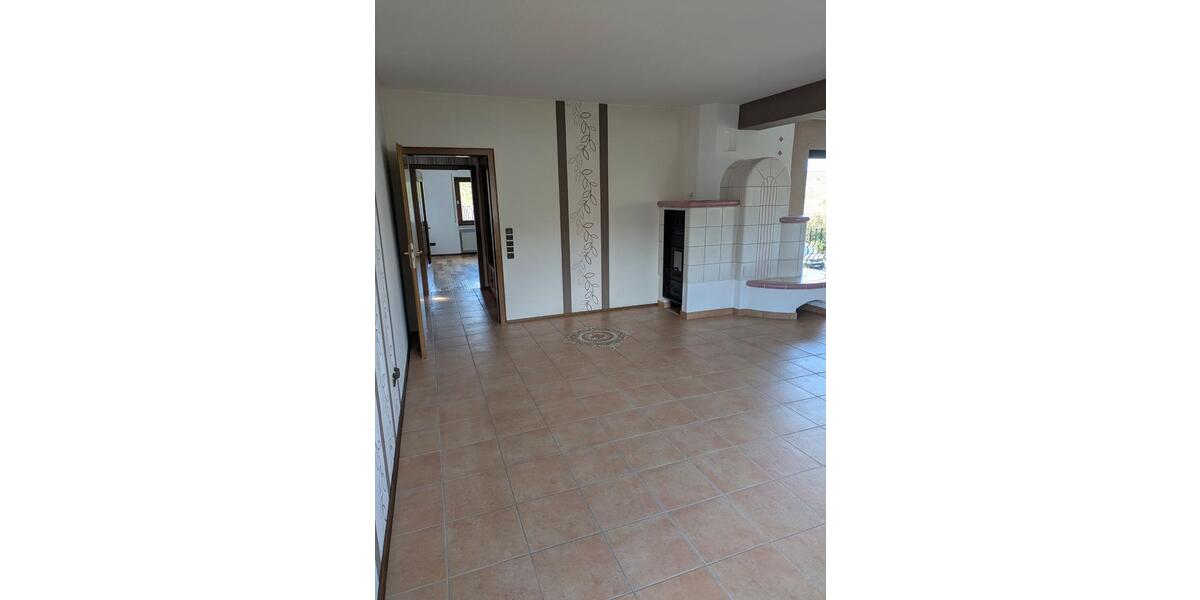 Etagenwohnung Eichenzell - 3 Zimmer, 115 m&sup2;, 825&euro; | Angebot:26604151