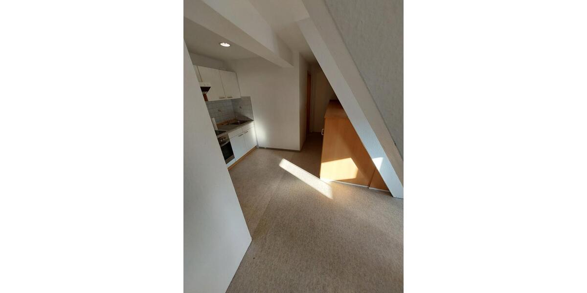 Dachgeschoßwohnung Northeim - 1 Zimmer, 32 m&sup2;, 240&euro; | Angebot:24687864