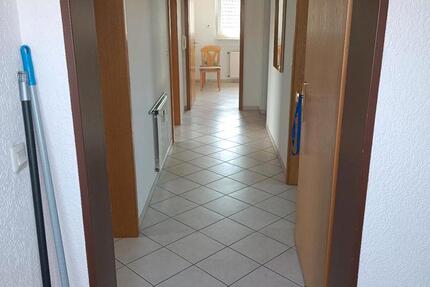 Wohnung Bad Vilbel - 3 Zimmer, 83 m&sup2;, 1.319&euro; | Angebot:27539388