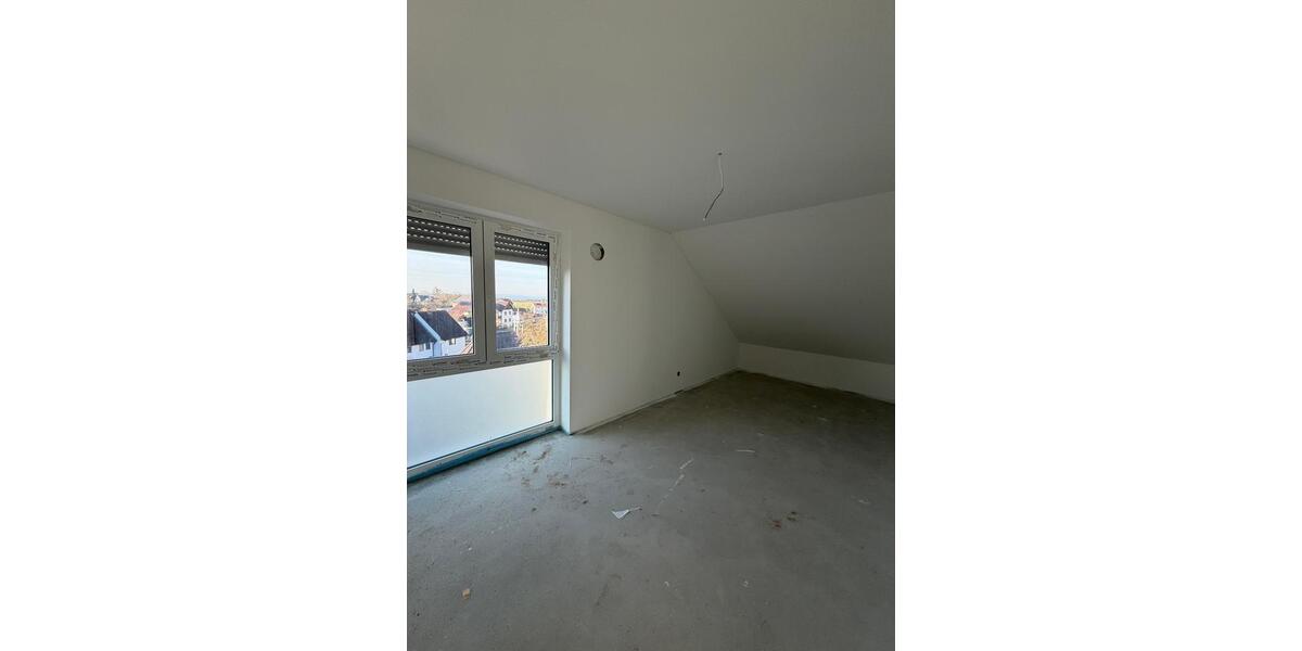 4 Zimmer DG Wohnung Neubau Erstbezug Hilpoltstein - Solar 4 zimmer