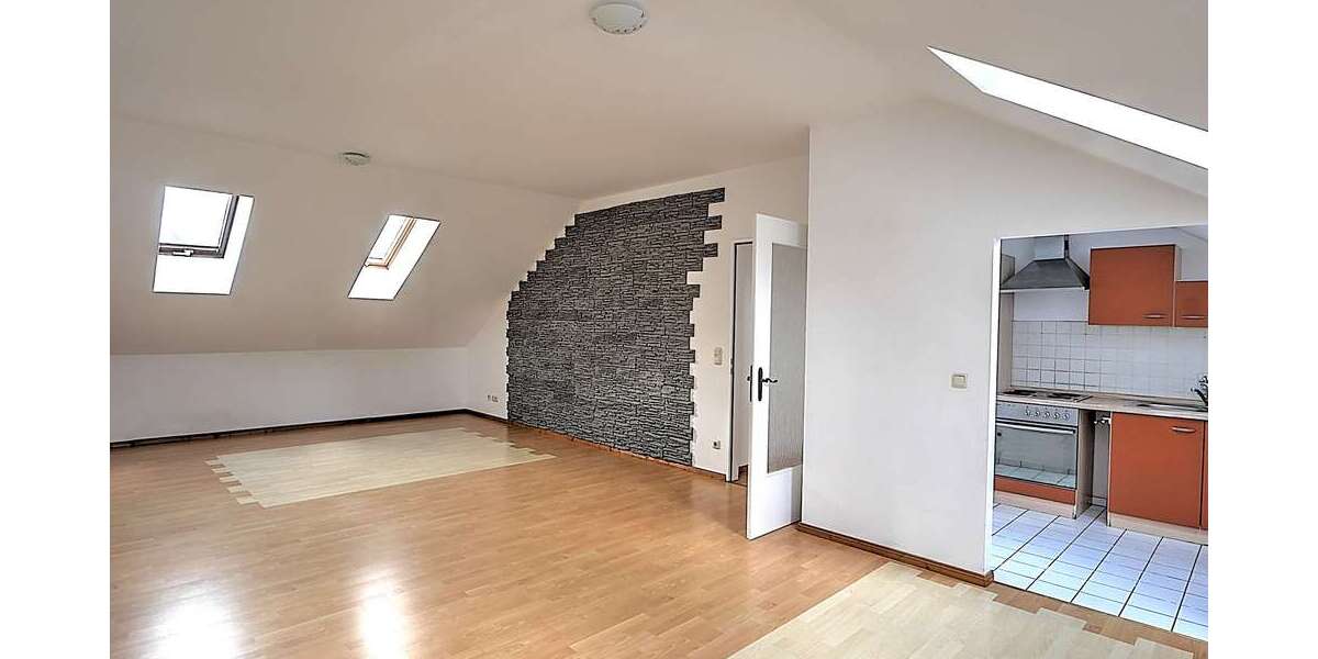 Etagenwohnung Krailling - 3 Zimmer, 92 m&sup2;, 1.450&euro; | Angebot:24461262