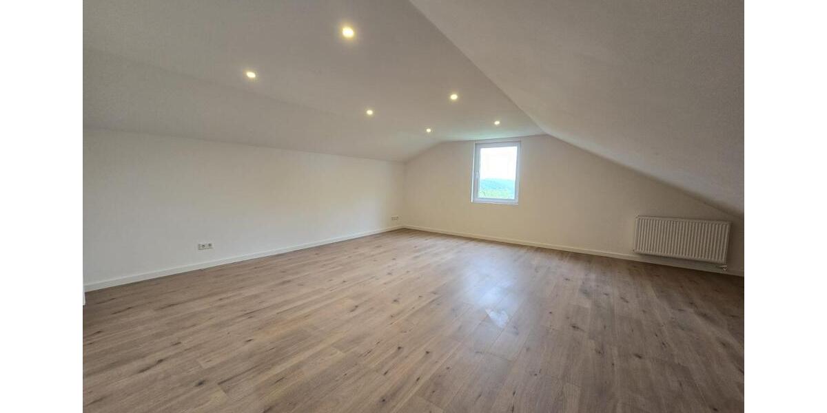 Einfamilienhaus Helsa - 4 Zimmer, 188 m&sup2;, 1.100&euro; | Angebot:24310991