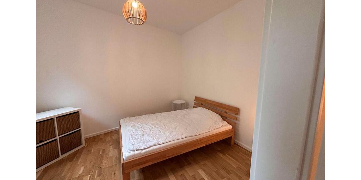 Erdgeschoßwohnung Krefeld - 2 Zimmer, 37 m&sup2;, 550&euro; | Angebot:26039363