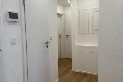 Erstbezug nach Kernsanierung 3 Zimmer Wohnung mit Balkon in Neuss 3 zimmer