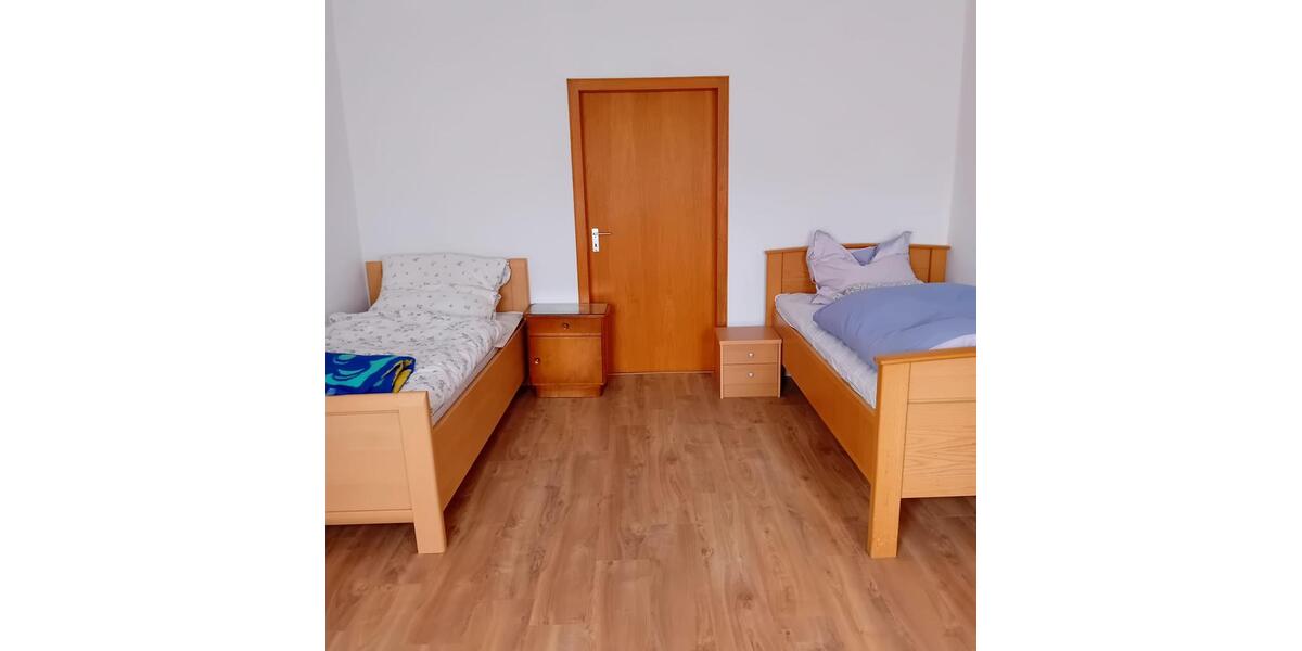 Wohnen auf Zeit Kusel - 6 Zimmer, 160 m&sup2;, 20&euro; | Angebot:26573347