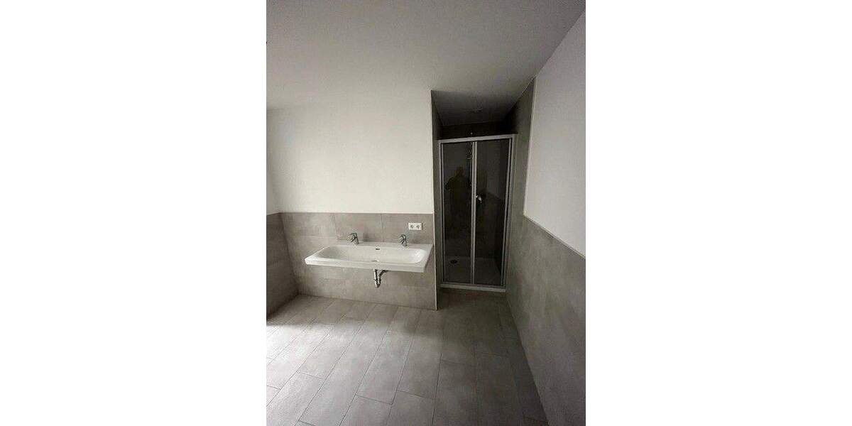 Etagenwohnung Regensburg / Reinhausen Reinhausen - 3 Zimmer, 85 m&sup2;, 1.600&euro; | Angebot:24040712