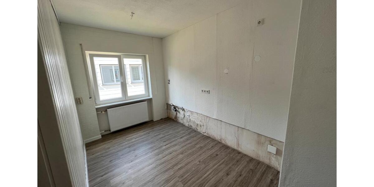 Etagenwohnung Zweibrücken - 4 Zimmer, 125 m&sup2;, 900&euro; | Angebot:25942858