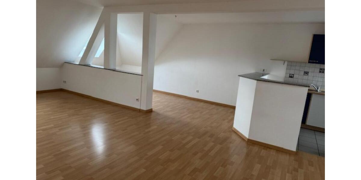 Dachgeschoßwohnung Darmstadt Darmstadt-Nord - 3 Zimmer, 92 m&sup2;, 1.000&euro; | Angebot:25056866