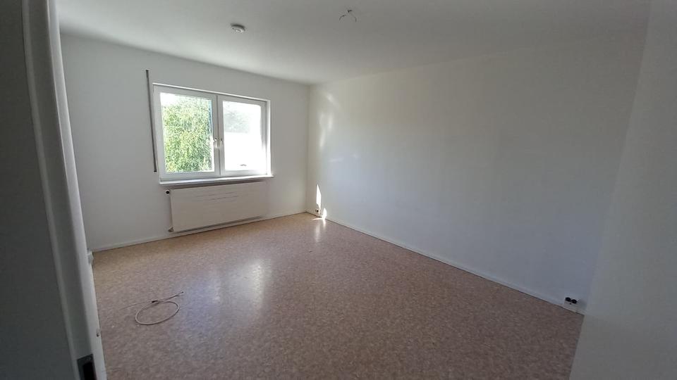 Etagenwohnung Ballenstedt - 4 Zimmer, 95 m&sup2;, 650&euro; | Angebot:24587335