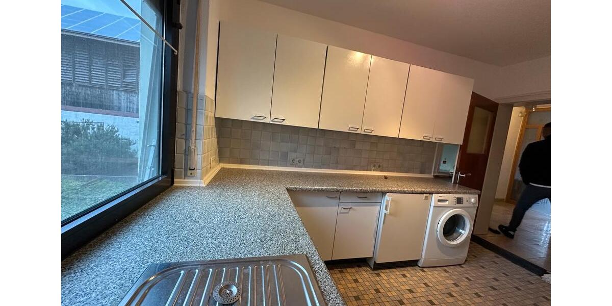 Erdgeschoßwohnung Kehl - 5 Zimmer, 150 m&sup2;, 1.200&euro; | Angebot:24788308