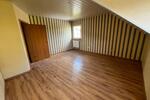 Dachgeschoßwohnung Brilon - 3 Zimmer, 90 m&sup2;, 700&euro; | Angebot:26604508