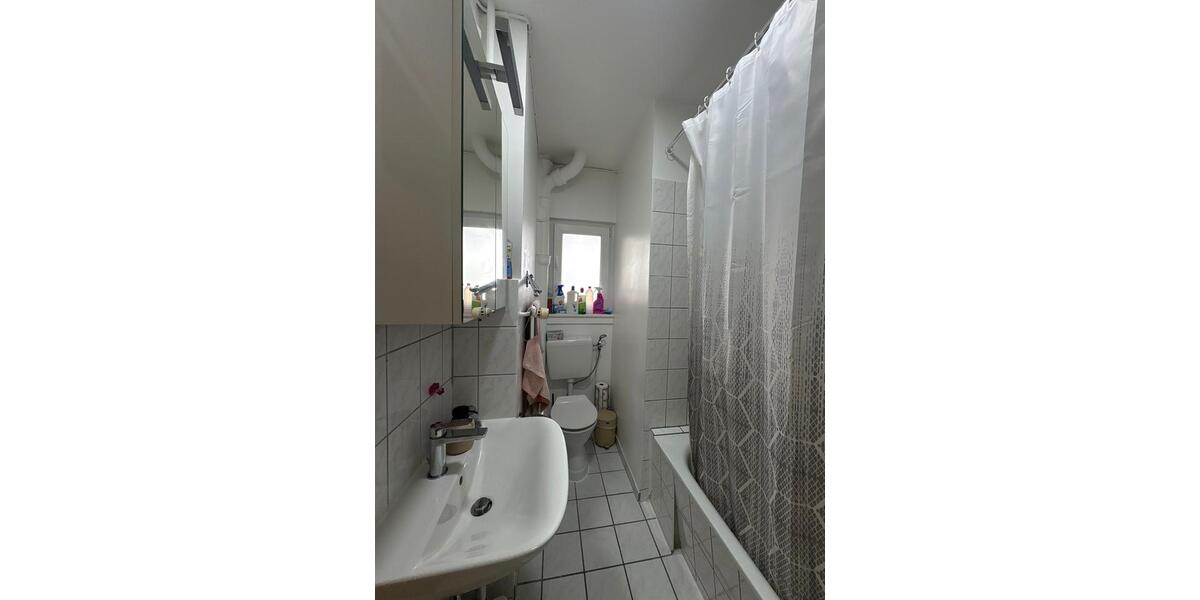 Etagenwohnung Offenbach am Main Bürgel - 3 Zimmer, 95 m&sup2;, 1.492&euro; | Angebot:26582675