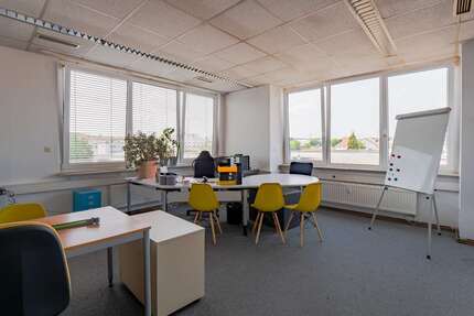 Gewerbeobjekt Stuttgart Zuffenhausen - 368&euro; | Angebot:27408813