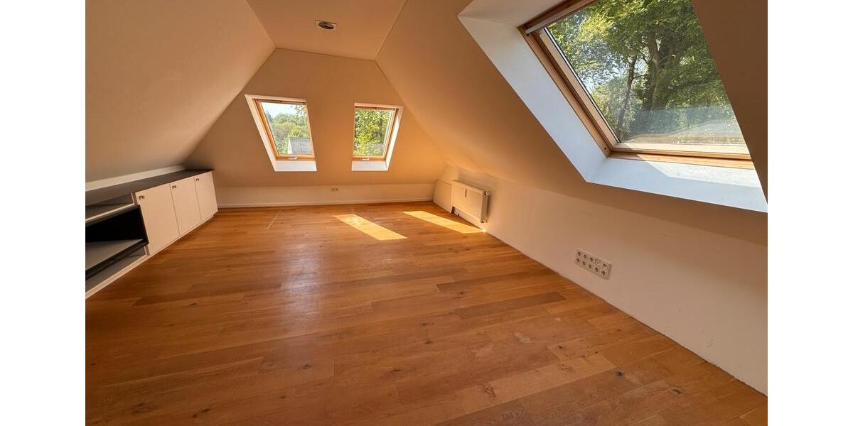 Dachgeschoßwohnung Wallenhorst - 3.5 Zimmer, 100 m&sup2;, 1.180&euro; | Angebot:26412504