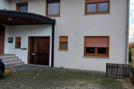 Renovierte Doppelhaushälfte in Kalletal-Langenholzhausen zimmer