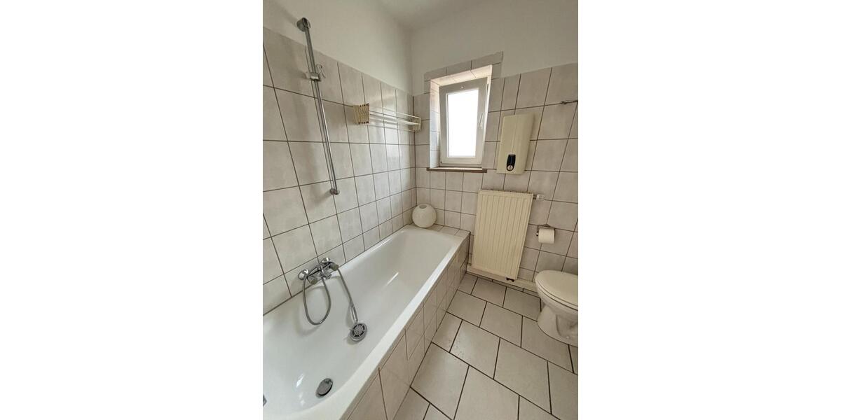 Dachgeschoßwohnung Ensdorf - 3 Zimmer, 77 m&sup2;, 580&euro; | Angebot:26234422