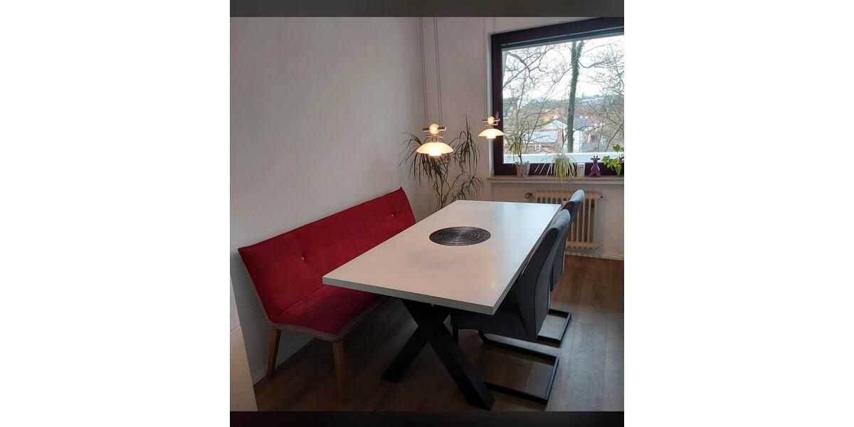 Möblierte 2-Zimmer-Wohnung mit Balkon, Aufzug & Stellplatz 2 zimmer