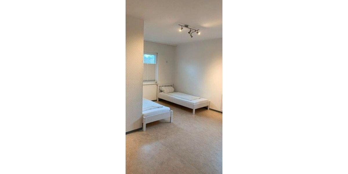Wohnen auf Zeit Göttingen Roringen - 13 Zimmer, 500 m&sup2;, 15&euro; | Angebot:26477773