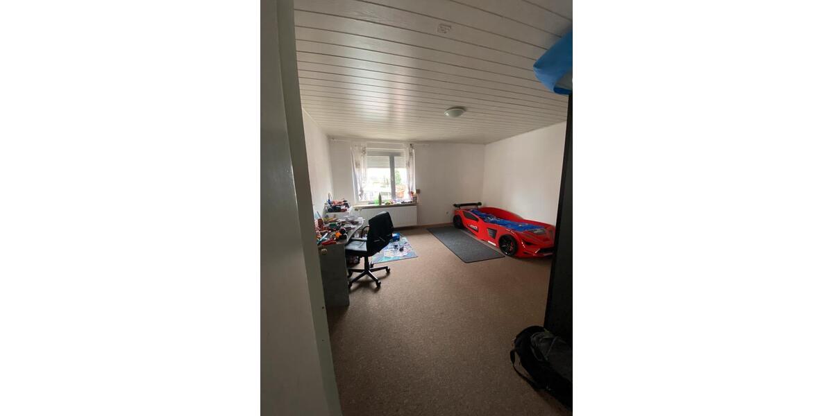 Einfamilienhaus Eisenberg (Pfalz) - 8 Zimmer, 167 m&sup2;, 2.000&euro; | Angebot:24673530