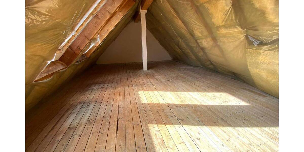 Etagenwohnung Stralsund Altstadt - 2 Zimmer, 73 m&sup2;, 735&euro; | Angebot:26275349