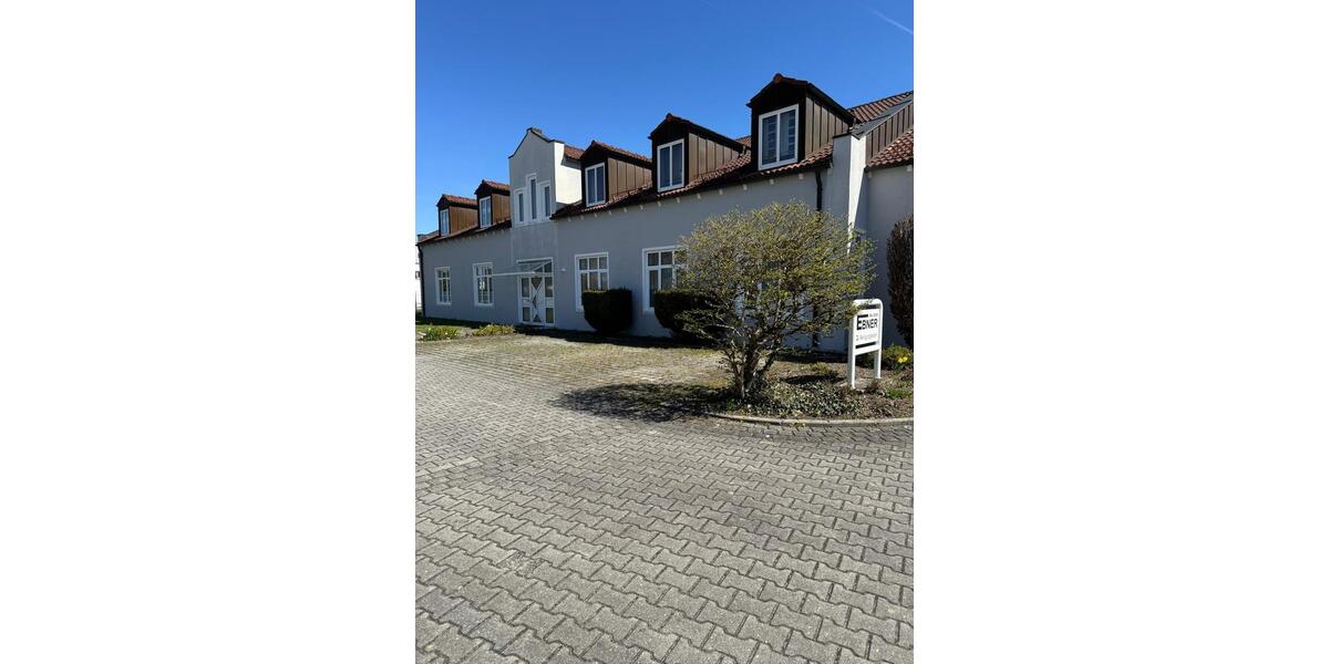 Dachgeschoßwohnung Schöllnach - 2 Zimmer, 88 m&sup2;, 600&euro; | Angebot:26101489