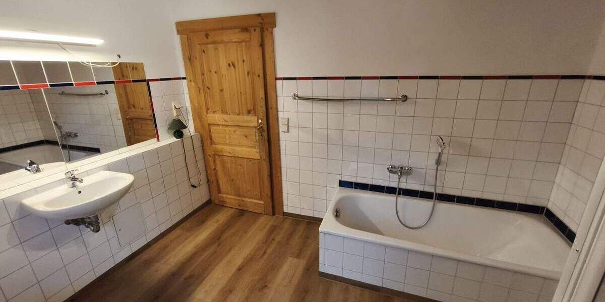 Etagenwohnung Clausthal-Zellerfeld Zellerfeld - 3 Zimmer, 80 m&sup2;, 610&euro; | Angebot:25738147