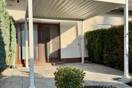 3-Zimmer-EG-Wohnung mit Terrasse, Garten & Carport in Höchstadt 3 zimmer