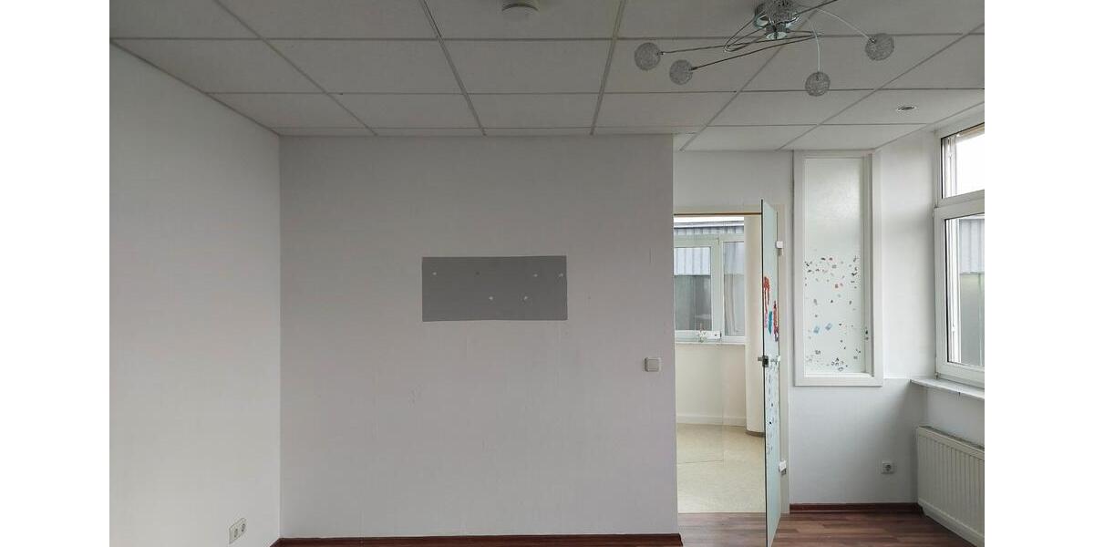 Hochparterre Königsbrunn - 3 Zimmer, 80 m&sup2;, 1.100&euro; | Angebot:24940873