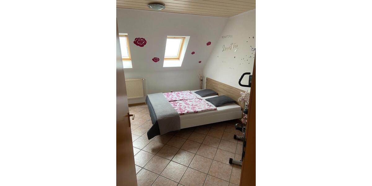 Dachgeschoßwohnung Papenburg - 5 Zimmer, 110 m&sup2;, 690&euro; | Angebot:26420471