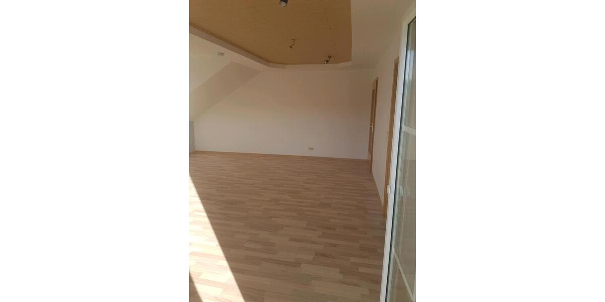 Dachgeschoßwohnung Walderbach - 4 Zimmer, 120 m&sup2;, 750&euro; | Angebot:26706098