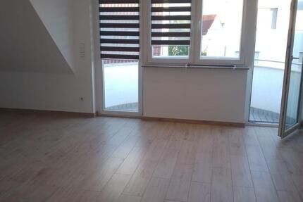 - EHNINGEN - Moderne 3-Zi.-Wohnung mit EBK, Fußbodenheizung, Stp 3 zimmer