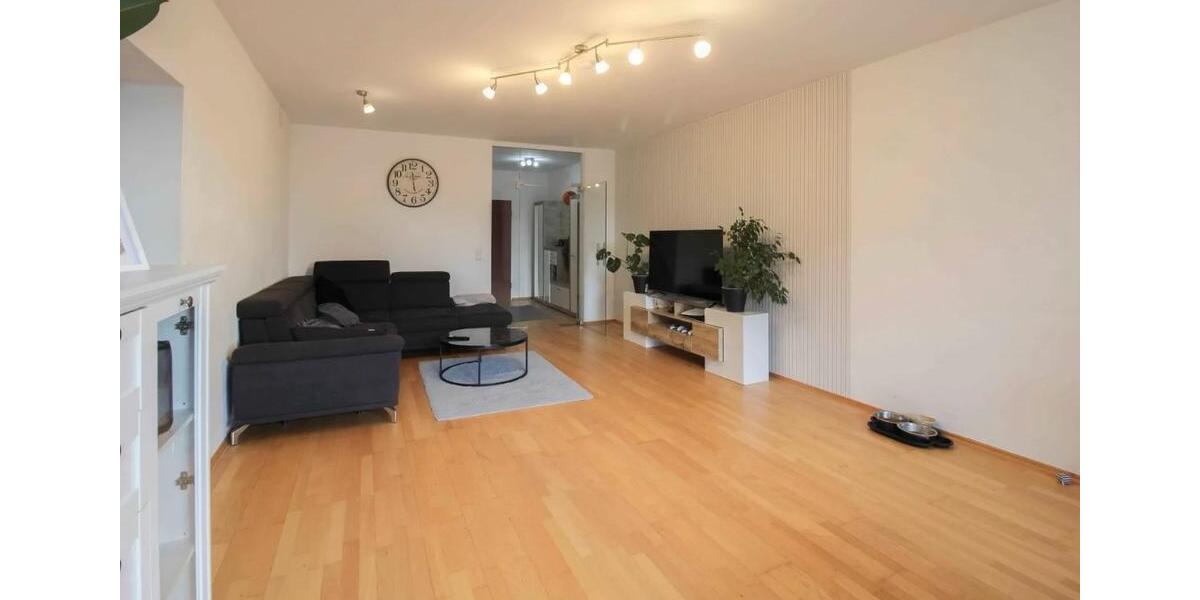 Möblierte 3-Zimmer-Wohnung mit Balkon 3 zimmer