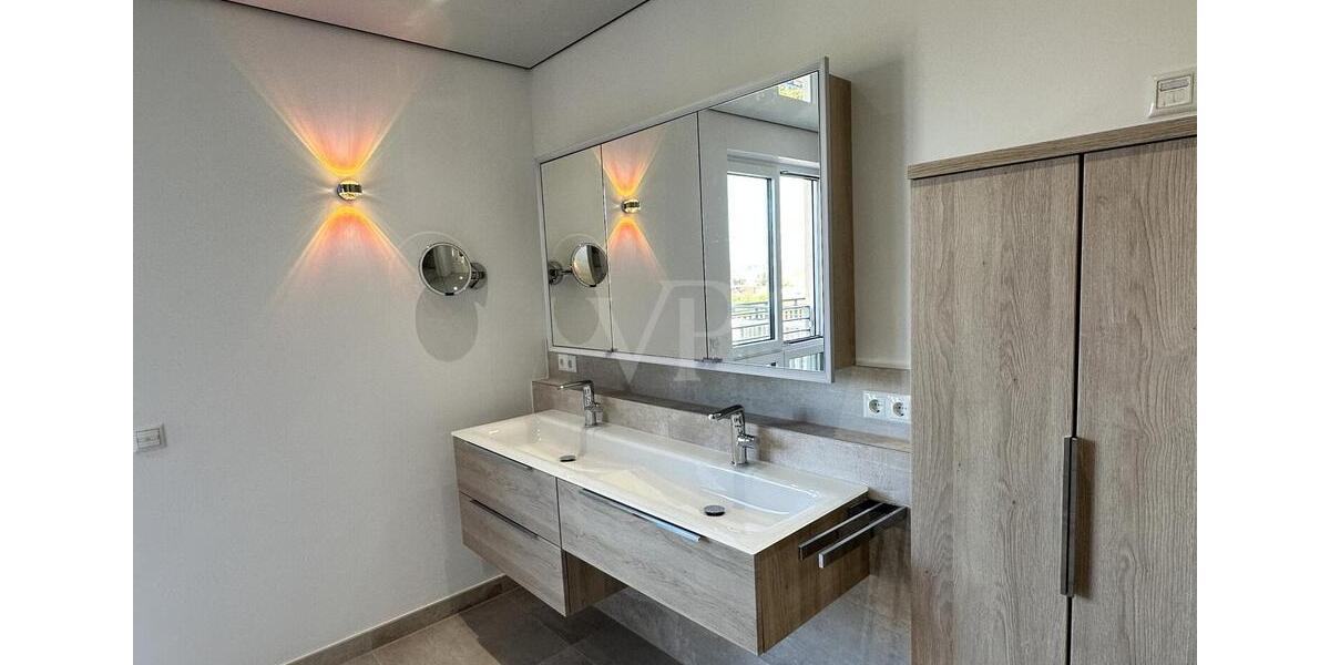 Dachgeschoßwohnung Dresden Neustadt - 3 Zimmer, 96 m&sup2;, 1.736&euro; | Angebot:25959978