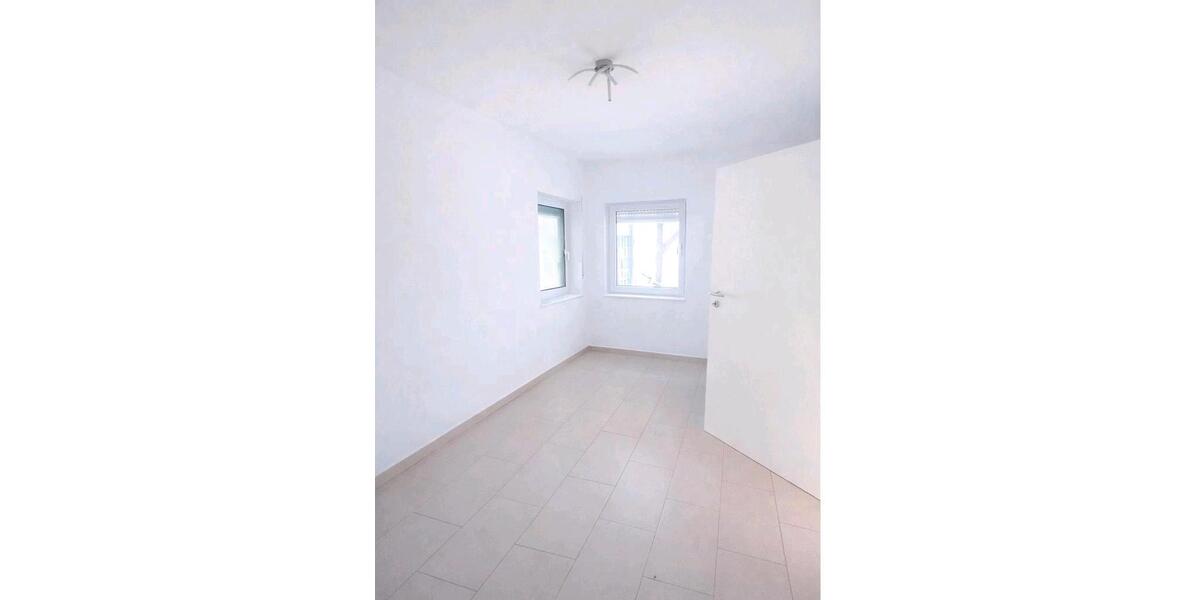 Etagenwohnung Schernfeld Birkhof - 4 Zimmer, 98 m&sup2;, 920&euro; | Angebot:26022268