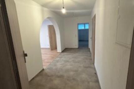 Wohnung Trier Nord - 3 Zimmer, 95 m&sup2;, 1.100&euro; | Angebot:25265191