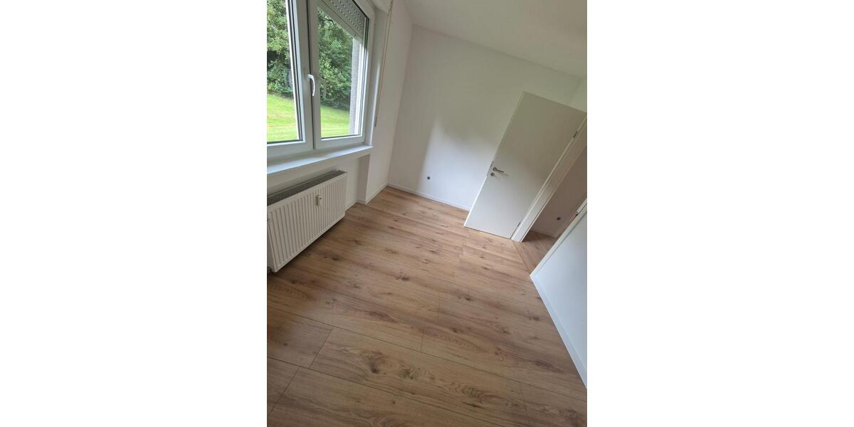 Etagenwohnung Blomberg - 4 Zimmer, 81 m&sup2;, 600&euro; | Angebot:26261728