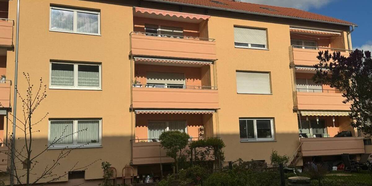 Etagenwohnung Ansbach - 3 Zimmer, 83 m&sup2;, 750&euro; | Angebot:26657008