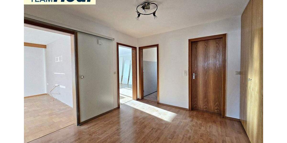 Etagenwohnung Bitz - 4 Zimmer, 146 m&sup2;, 1.000&euro; | Angebot:24636383