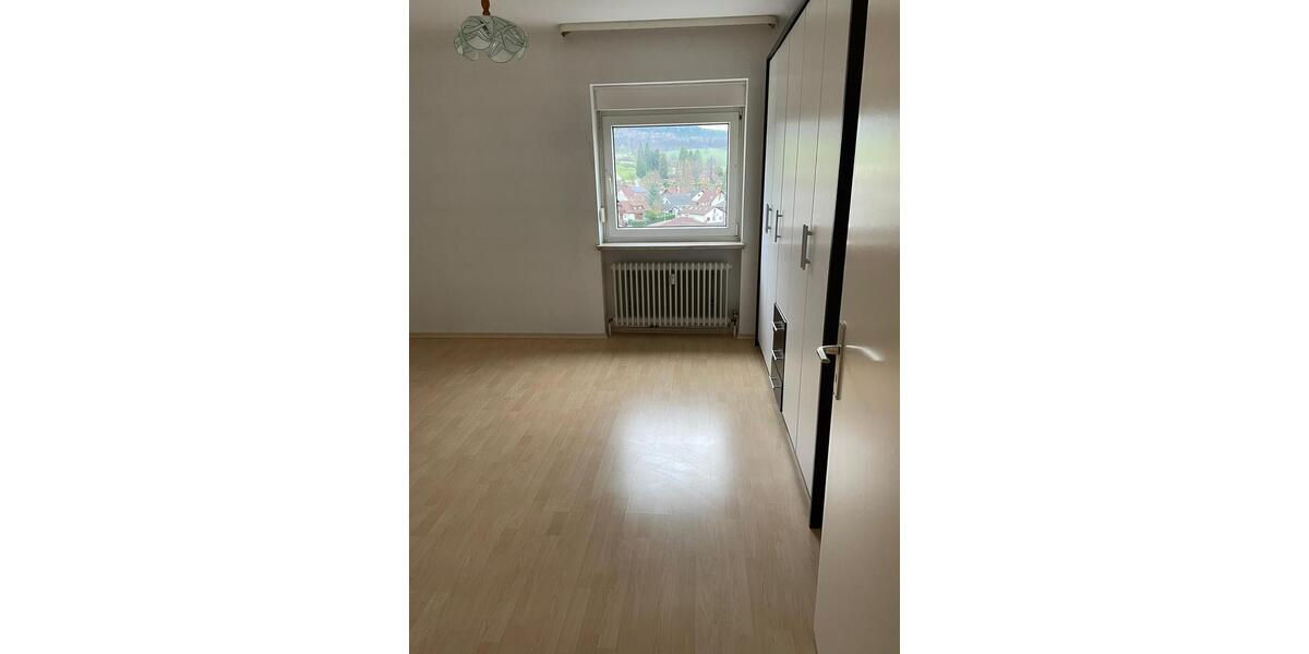 Etagenwohnung Michelstadt - 2 Zimmer, 72 m&sup2;, 750&euro; | Angebot:26047250