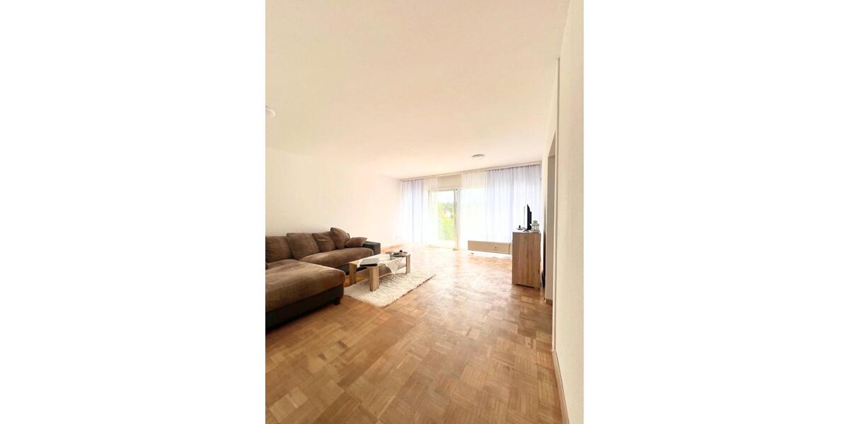 Etagenwohnung Roth - 3 Zimmer, 82 m&sup2;, 935&euro; | Angebot:24802586