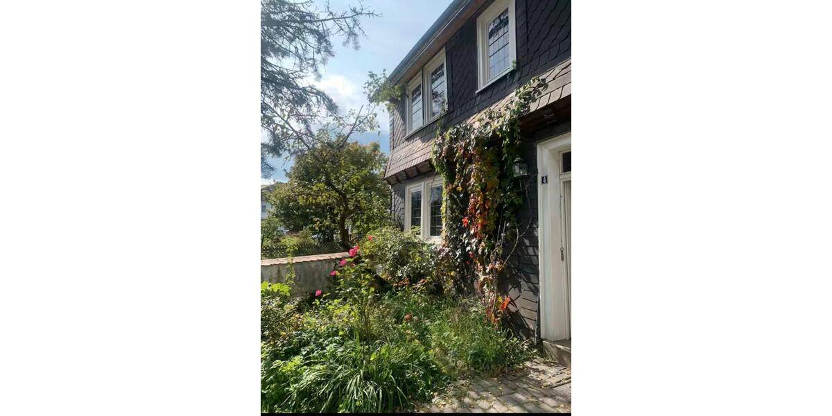 Einfamilienhaus Allendorf (Eder) - 7 Zimmer, 100 m&sup2;, 800&euro; | Angebot:24217675