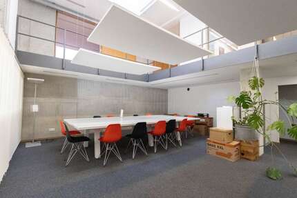 Büro in Ingolstadt 5.256 € 438 m² zimmer