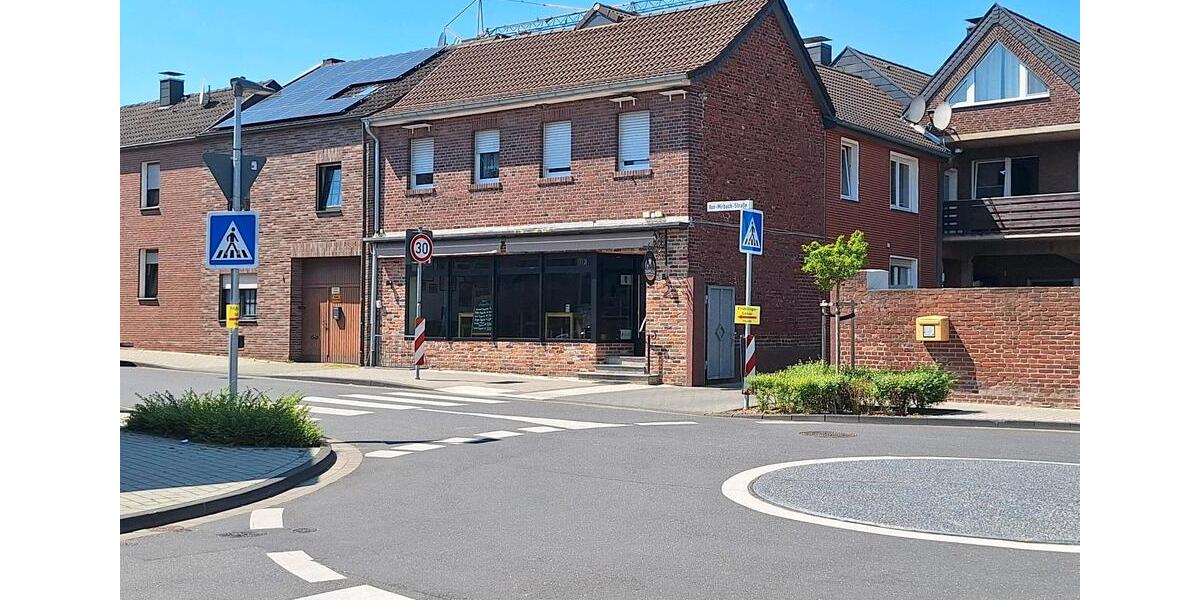 Dachgeschoßwohnung Geilenkirchen - 3 Zimmer, 123 m&sup2;, 990&euro; | Angebot:26504046