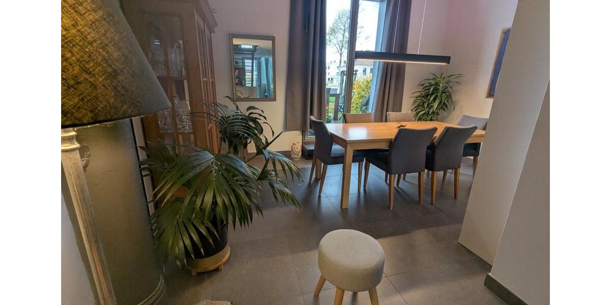 4,5-Zimmer loftartige Maisonette-Wohnung mit Terrasse am Wasserga 4 zimmer