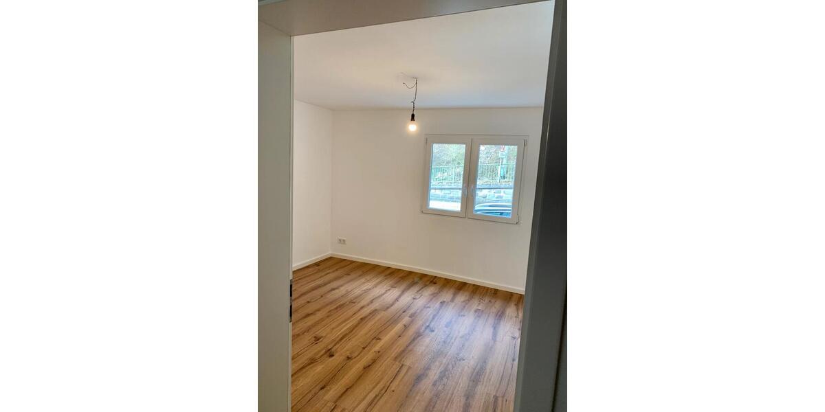 Erdgeschoßwohnung Engelskirchen - 3 Zimmer, 110 m&sup2;, 1.100&euro; | Angebot:25963693
