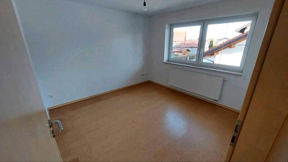 Etagenwohnung Marktoberdorf - 4 Zimmer, 104 m&sup2;, 1.300&euro; | Angebot:25945375