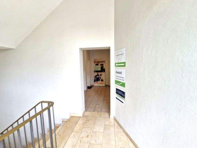 Gewerbeobjekt Rosenheim Süd - 3 Zimmer, 98 m&sup2;, 1.035&euro; | Angebot:25696949