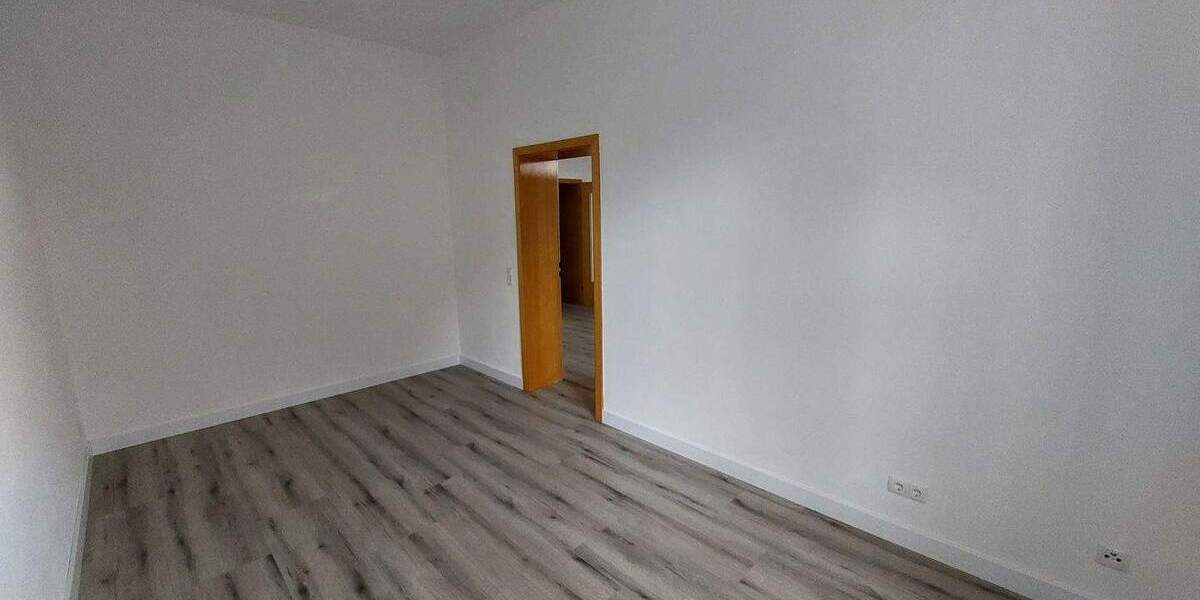 Etagenwohnung Roßwein - 3 Zimmer, 83 m&sup2;, 458&euro; | Angebot:26703491