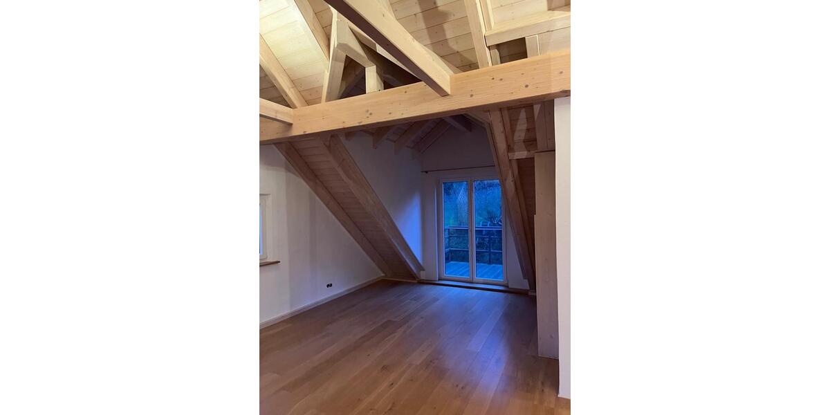 Etagenwohnung Föritztal - 4 Zimmer, 153 m&sup2;, 1.250&euro; | Angebot:25840626