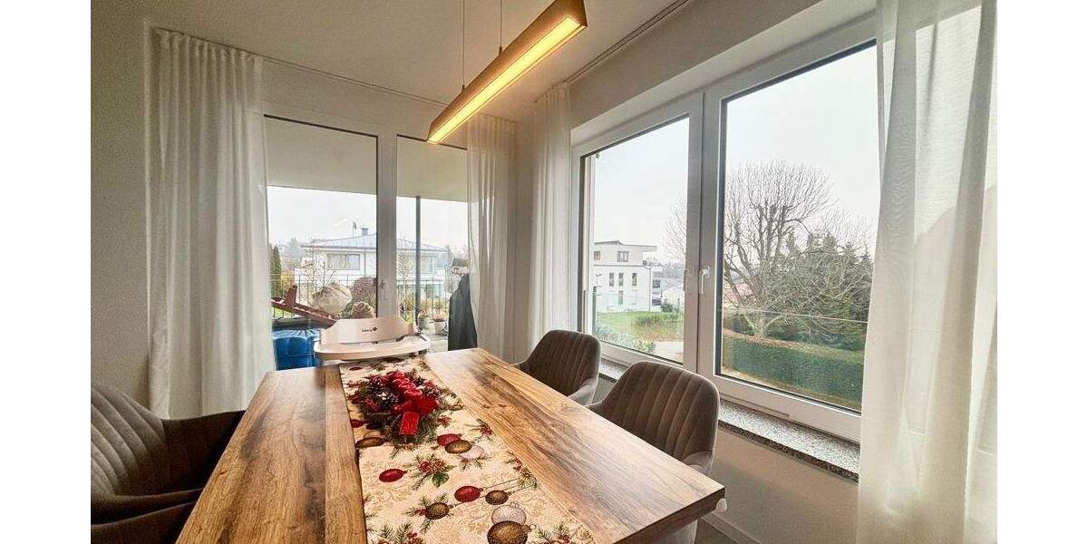 Etagenwohnung Friedrichshafen - 3 Zimmer, 101 m&sup2;, 1.680&euro; | Angebot:24435650